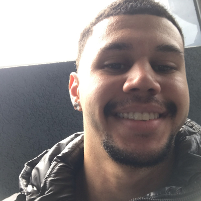 Foto pessoal de rosto Lucas Menezes